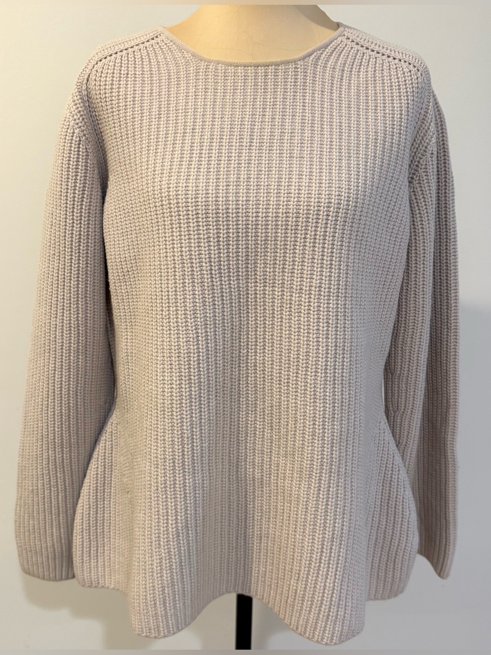 Giorgio Armani Women’s Size 46 Virgin Wool Cashmere Blend Crewneck Sweater Beige